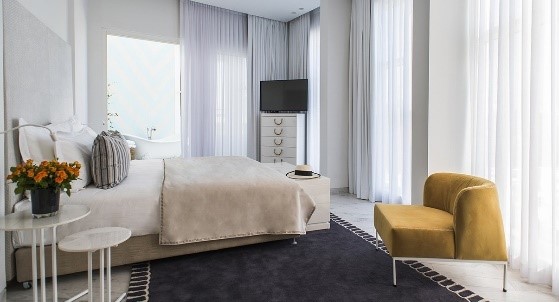 65 Hotel alt text